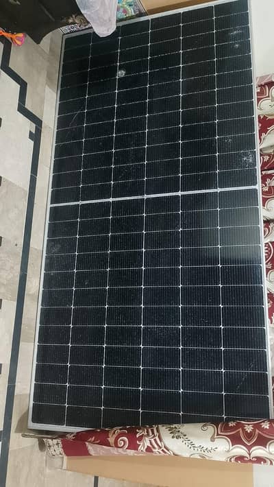 jinko solar plate 580 watt
