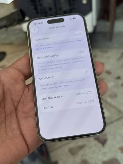 Apple iPhone 15 Pro 256GB 4 months sim time exchange possible