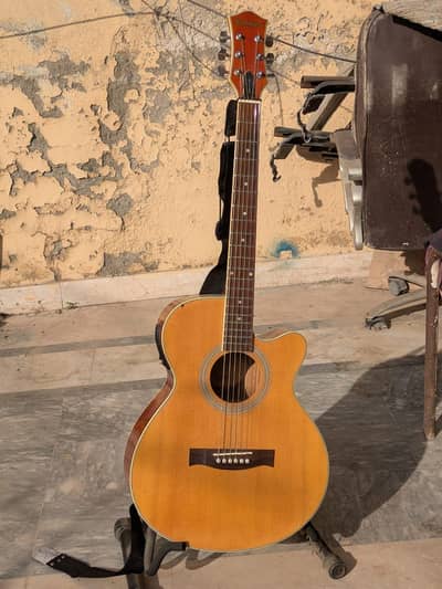 Epiphone Cramer semi accoustic jambo guitar in new condition