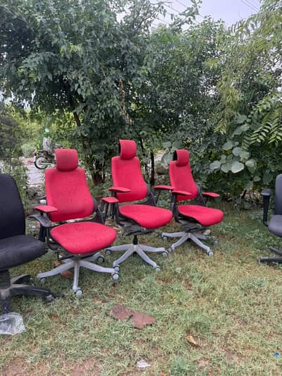 Office chairs/Office table/Draws/Tables/Racks/Sofas/Computer Tables