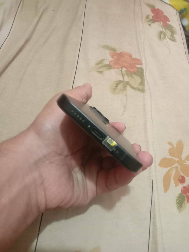 Iphone 15 4