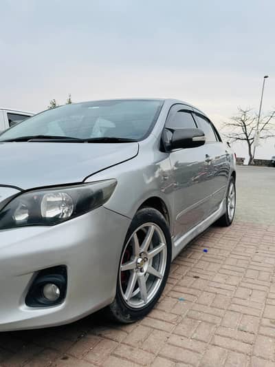 Toyota Corolla Altis 2013