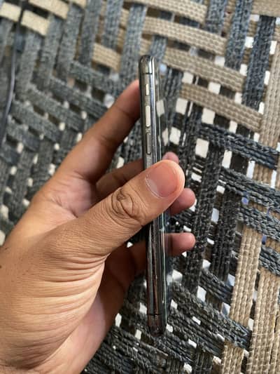 iPhone x 64gb