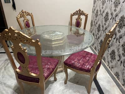 Classic Style Dining Table with Velvet Chairs