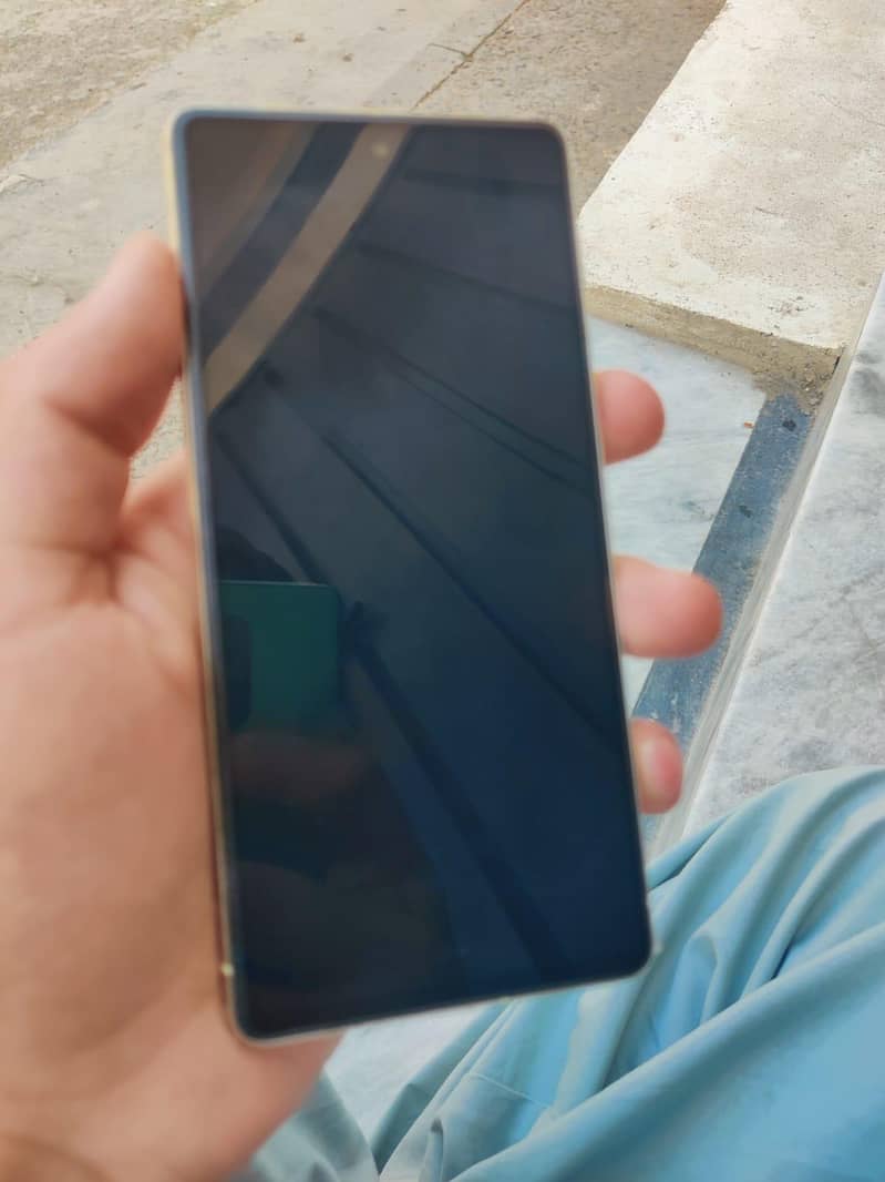 Google Pixel 7 3