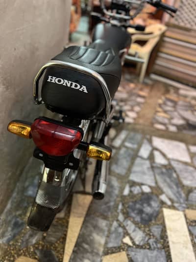 Honda 70 2025