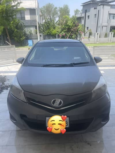 Toyota Vitz 2012