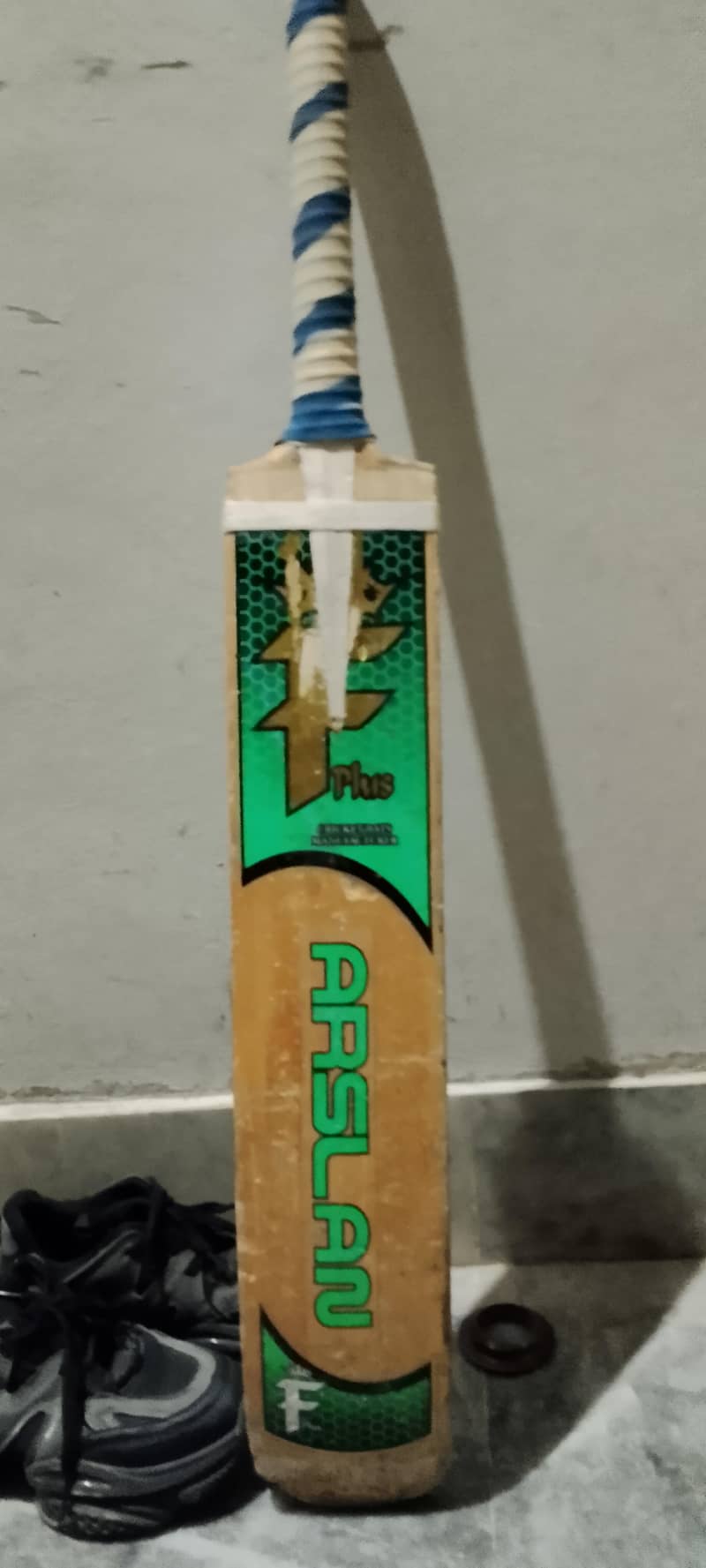 F Plus bat 2000 0