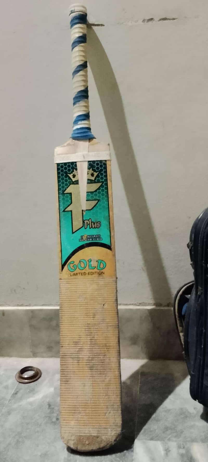 F Plus bat 2000 1