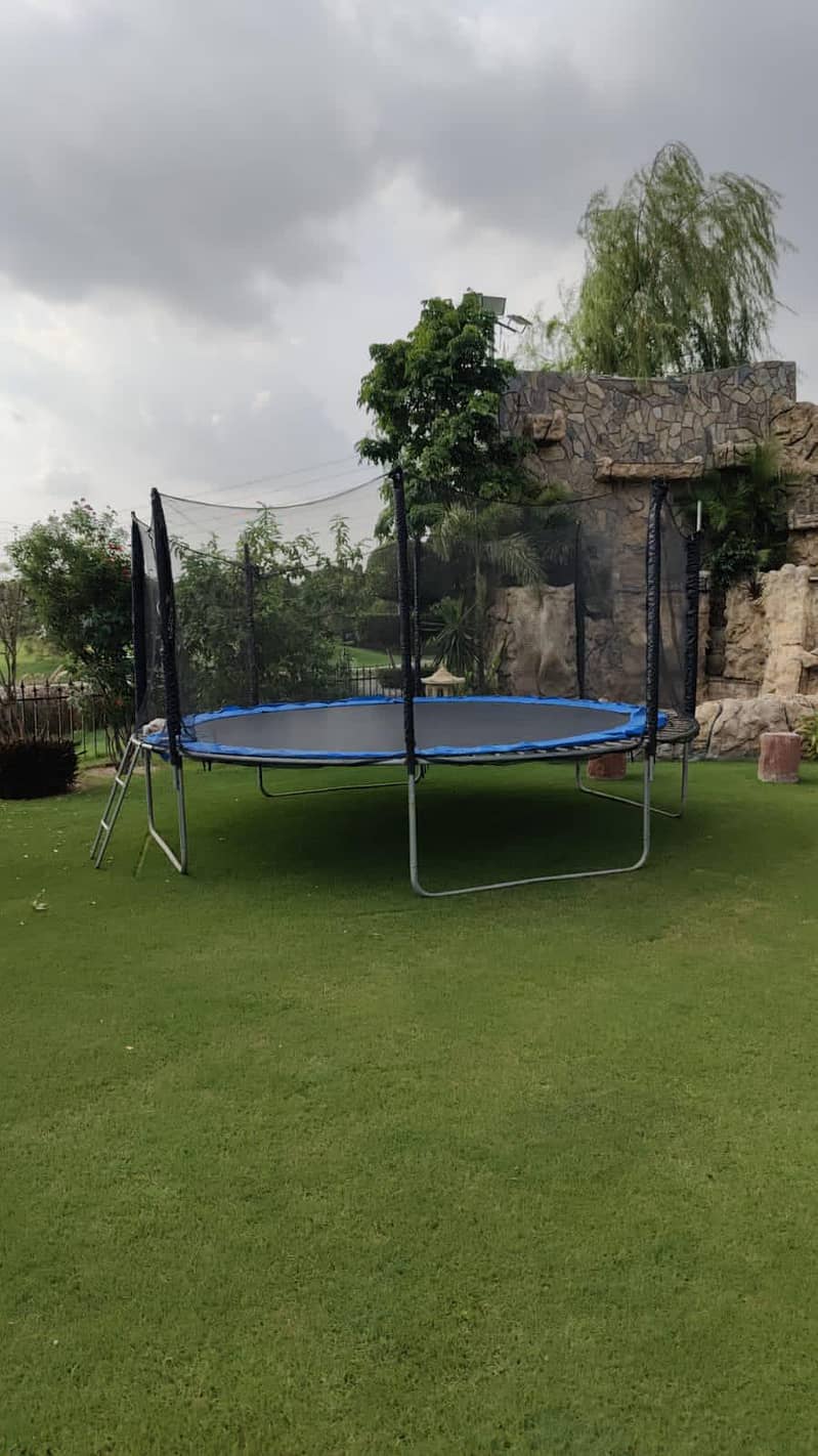 Trampoline 6