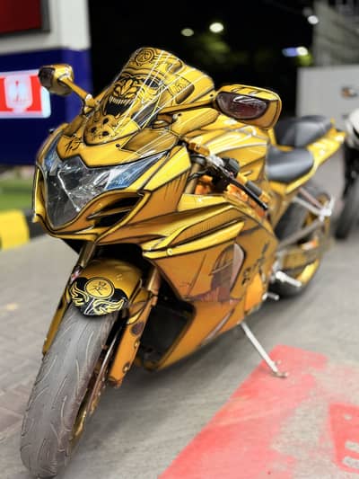 suzuki gsxr heavy bike