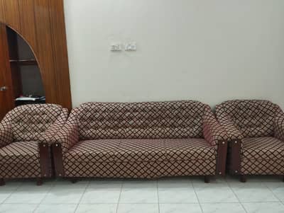 5 seater sofa set with centre table