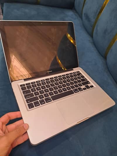 Macbook Pro 2012 Neat Condition