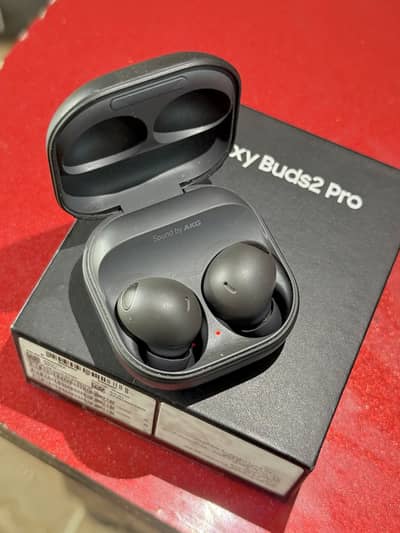 Samsung Galaxy buds 2 pro with box and pin pack charger