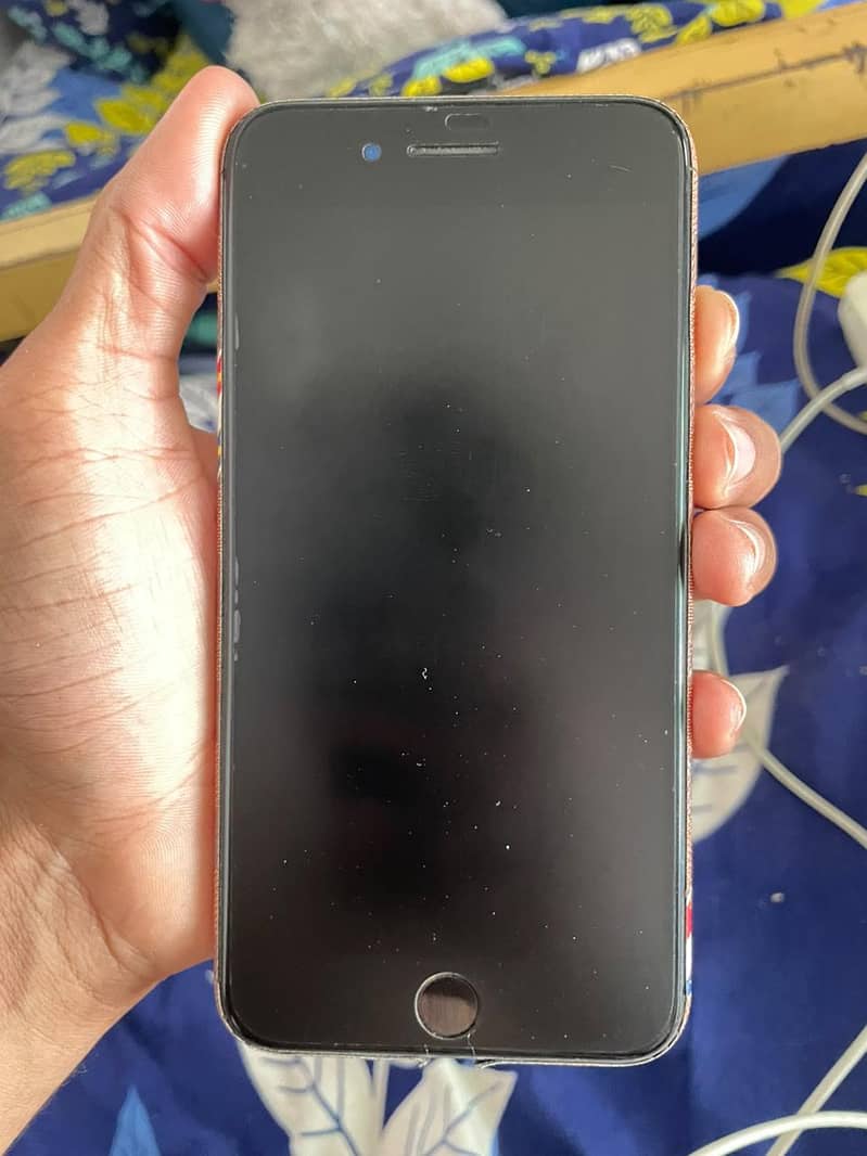 iPhone 8 Plus 2