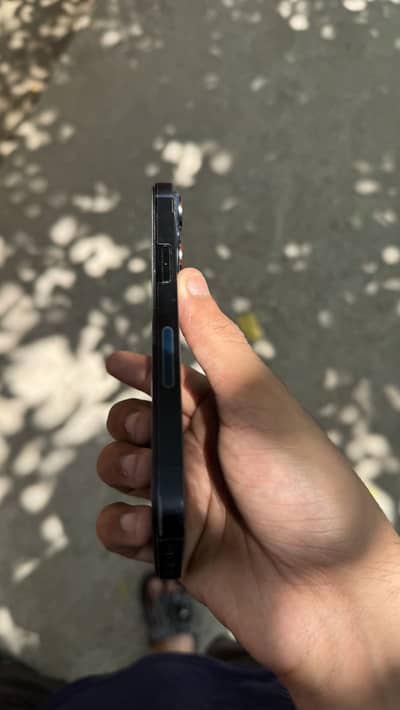 Apple iPhone 14
