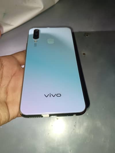 Vivo Y17