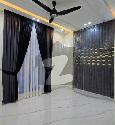 A Centrally Located House Is Available For sale In Lahore