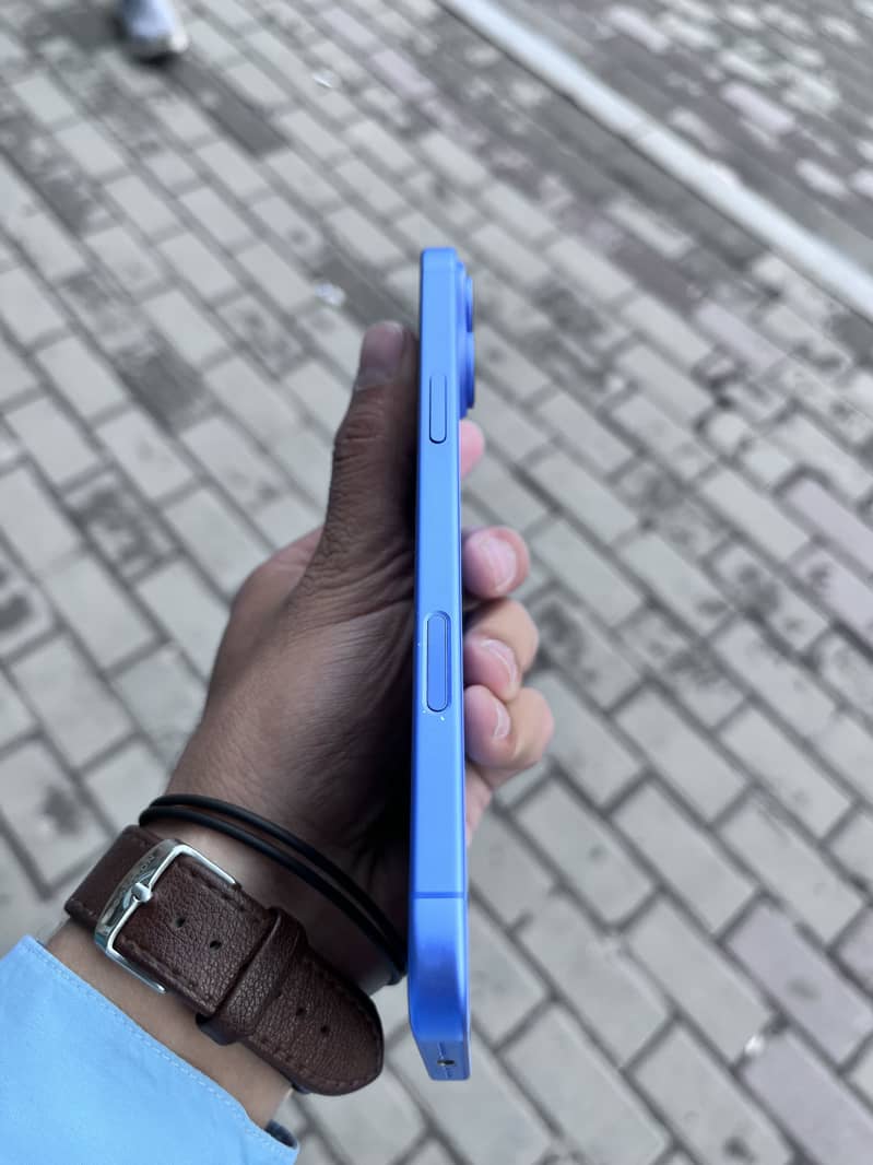Apple iPhone 16 Plus 3
