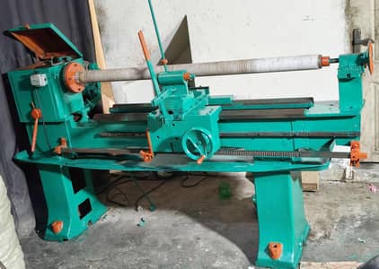 Tape cutting machine