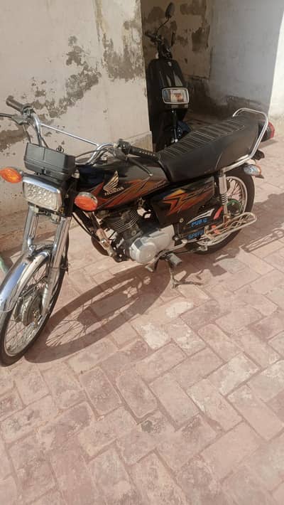 Honda CG 125 2021 Model