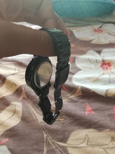 v9 collection wheel watch