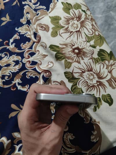 i phone 15 pro max 256 factory i cloud lock natural titanium read add