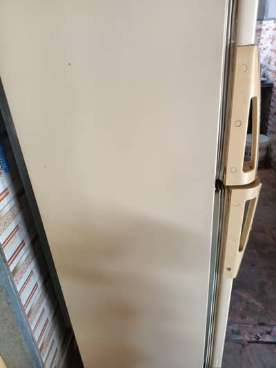 PEL REFRIGERATOR