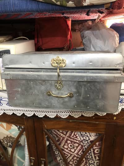 Small ironbox just like new