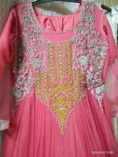 cloure pink and age used 14 ya 15 age ke used kar sakte ha