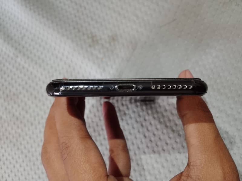 Apple iPhone 7 Plus 0