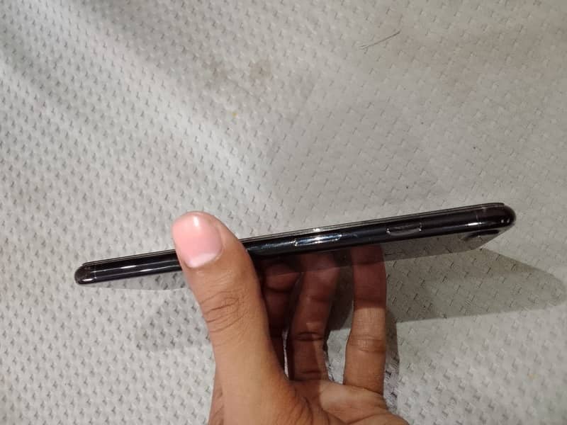 Apple iPhone 7 Plus 1