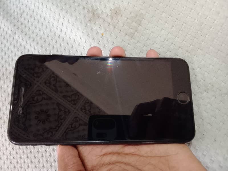 Apple iPhone 7 Plus 3