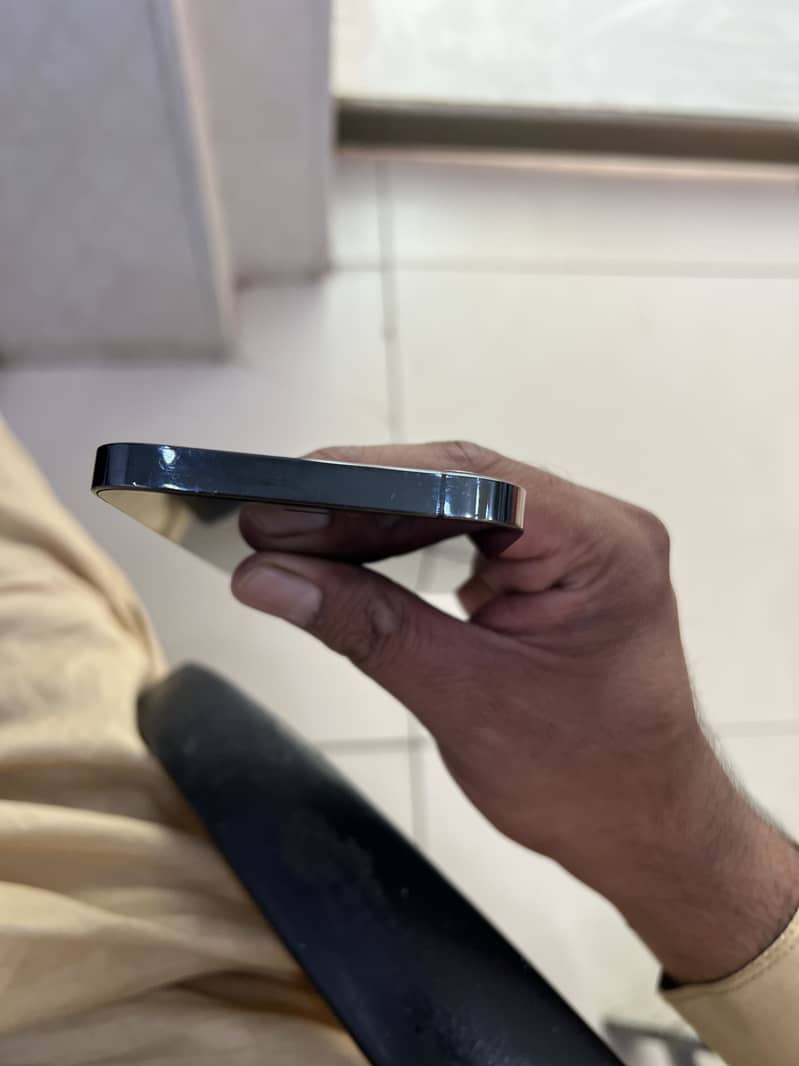 Iphone 12 Pro 3