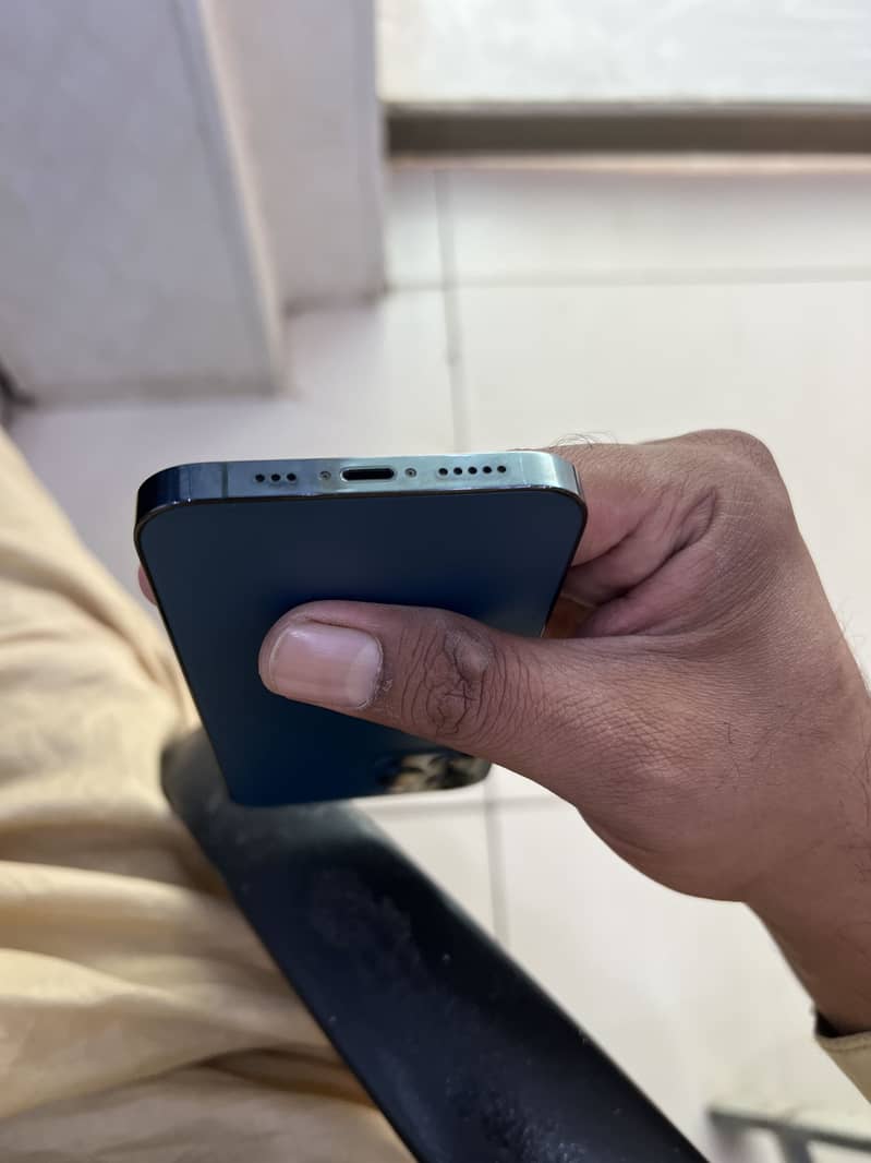 Iphone 12 Pro 8