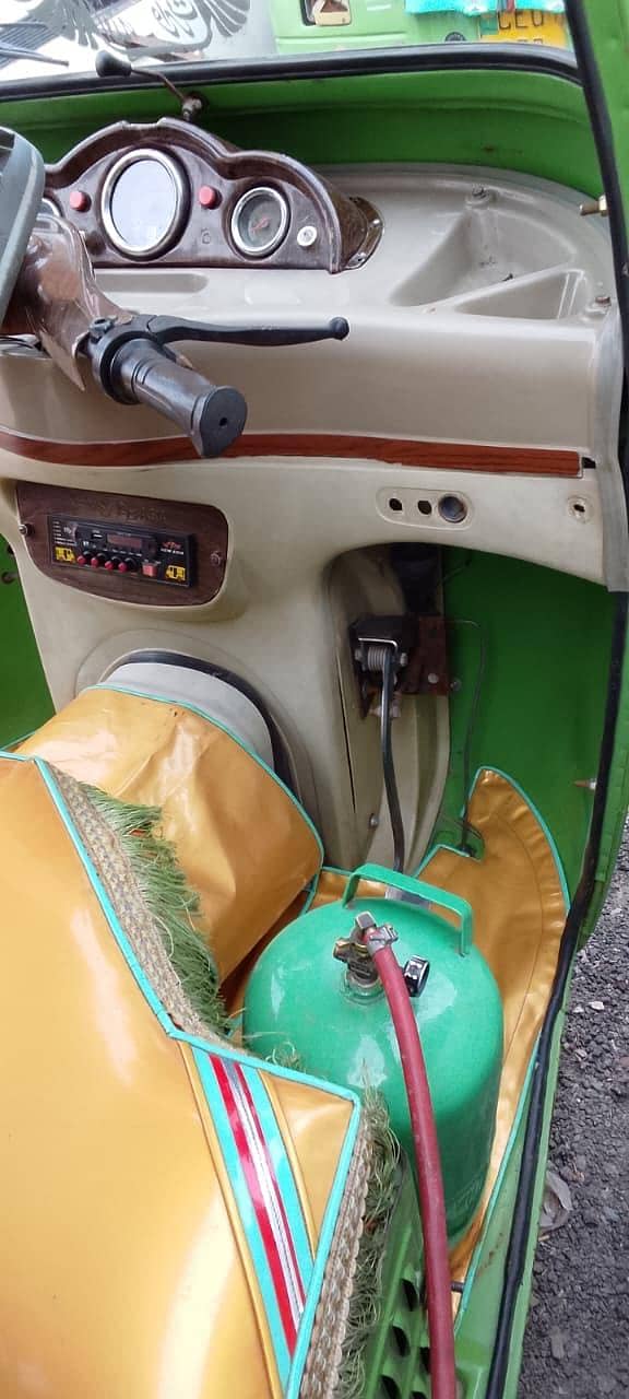 Auto rickshaw 9