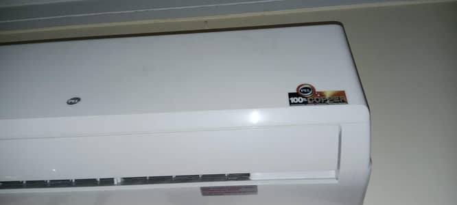 PEL DC inverter 1.5 ton heat & cool  in running condition