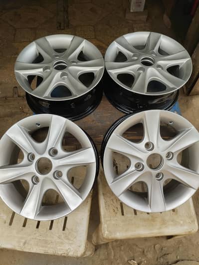 Alloy Rim (13 Inch 114 PCD) 0333 2183684 03062112313