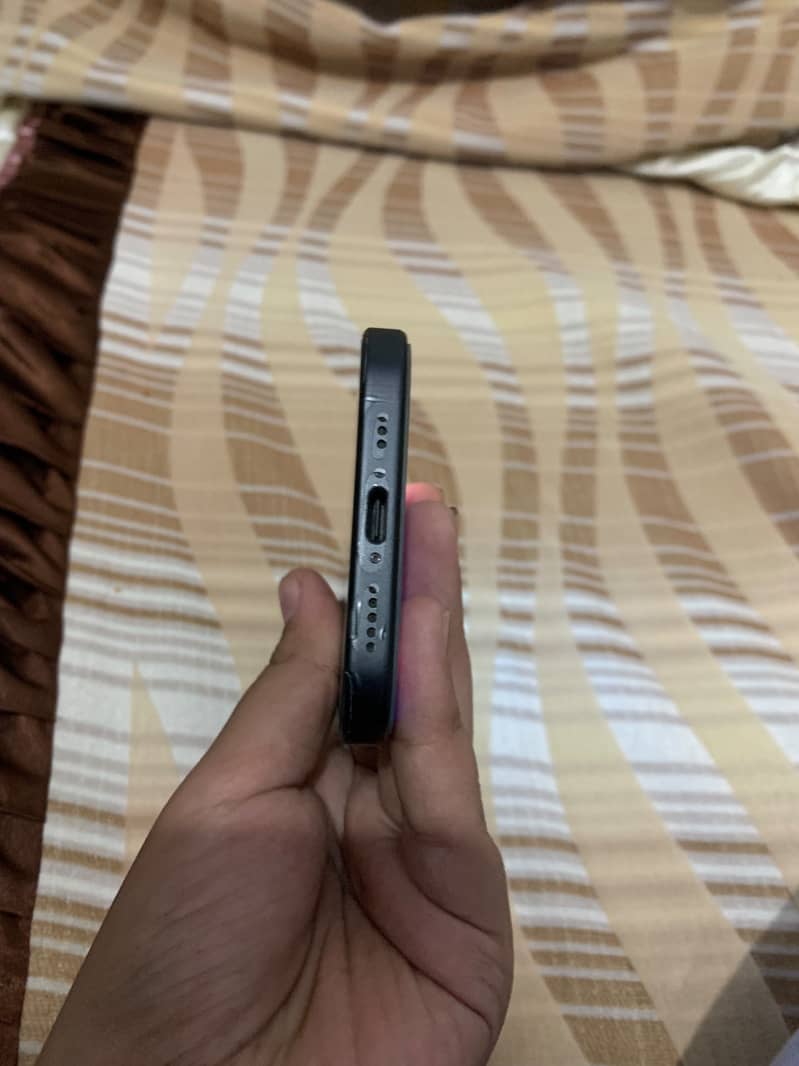 Apple iPhone 15 2