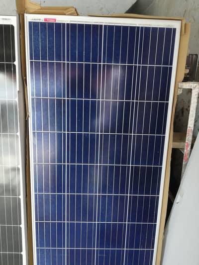 2 solar panels almost new condition