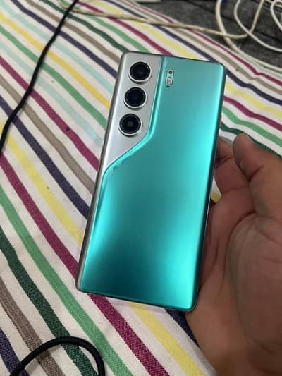 Tecno CAMON 40 Pro