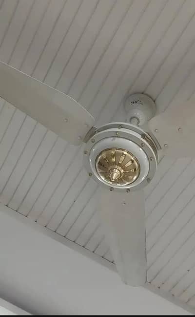 SK Ceiling fan for sale
