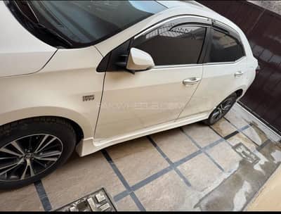 Toyota Corolla Grande 2018