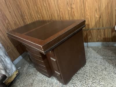 Office table