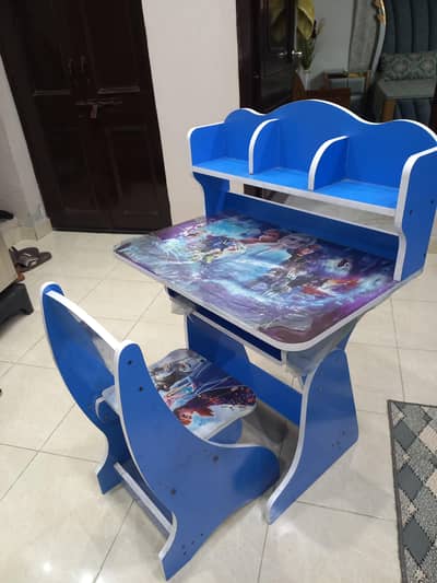 Study table for baby Girls frozen