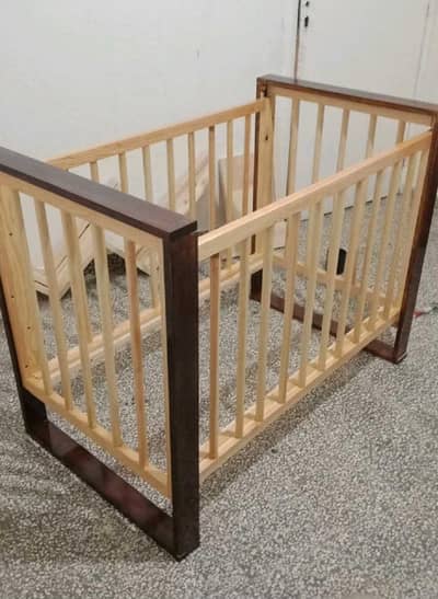 baby cot