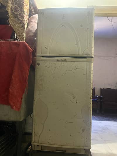 dawlance  double door in excellent condition