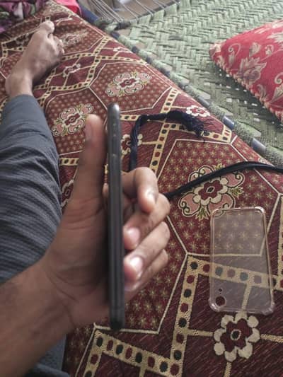 Apple iPhone XR
