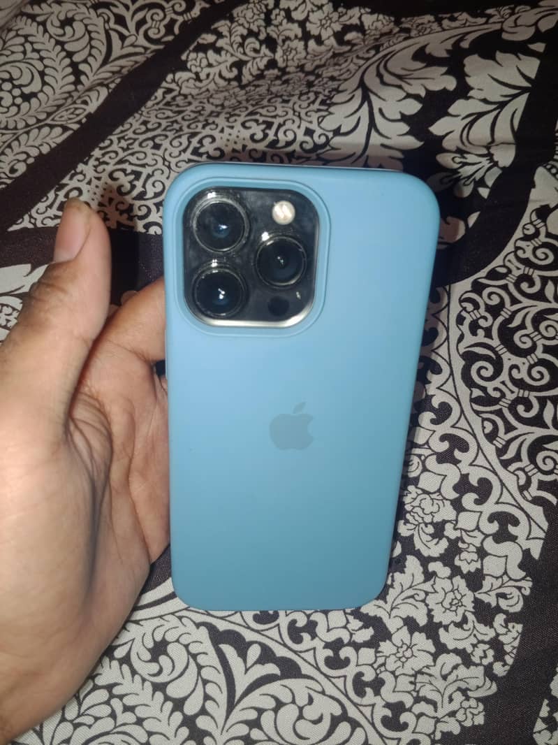 iPhone 13 pro 1