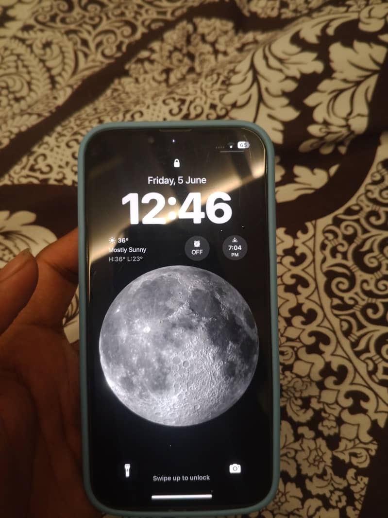 iPhone 13 pro 12